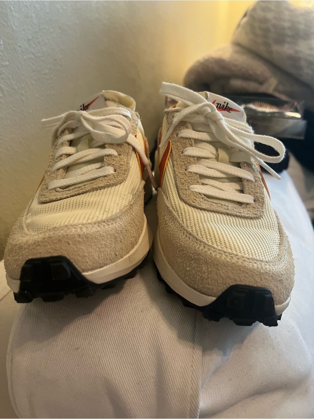 Women’s Nike Waffle Debut Sneakers - Picture 7 of 12